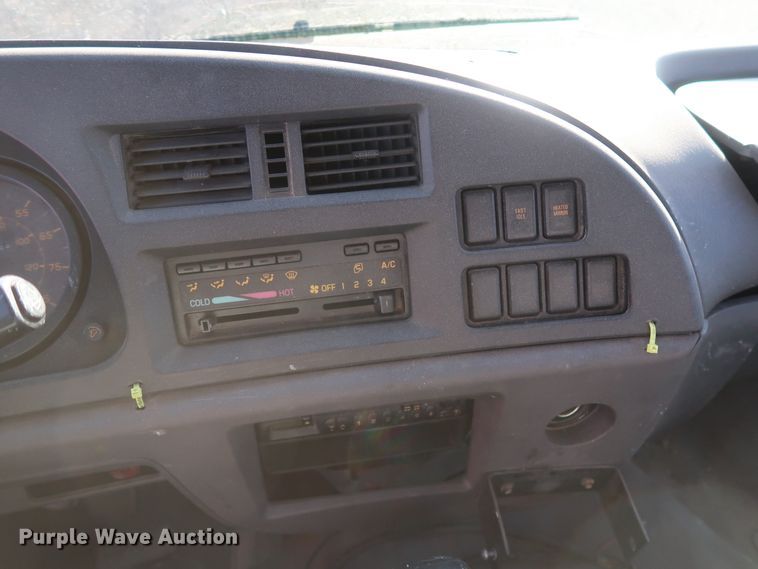 image for item GD9927 2002 GMC T6500 paint striper truck