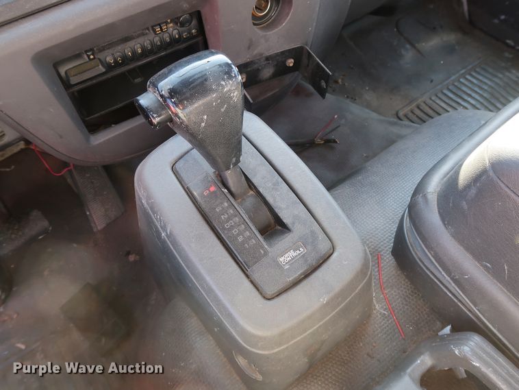 image for item GD9927 2002 GMC T6500 paint striper truck