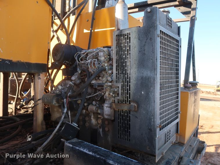 image for item GD9927 2002 GMC T6500 paint striper truck