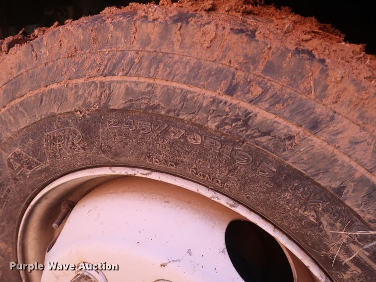 image for item GD9927 2002 GMC T6500 paint striper truck