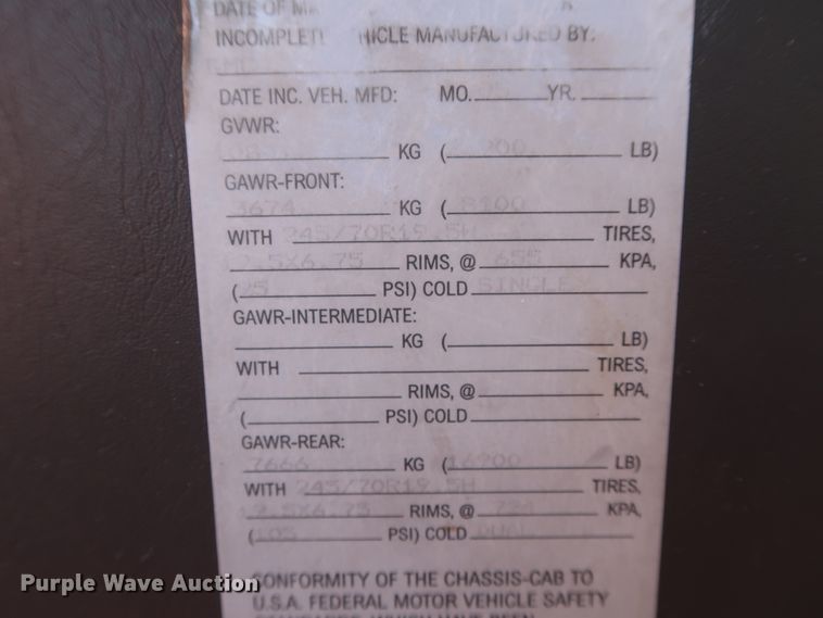 image for item GD9927 2002 GMC T6500 paint striper truck