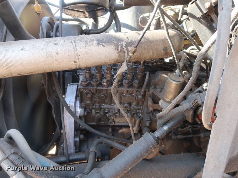 image for item GD9932 1997 Ford F800 bucket truck