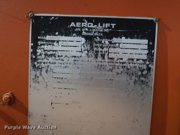 image for item GD9932 1997 Ford F800 bucket truck