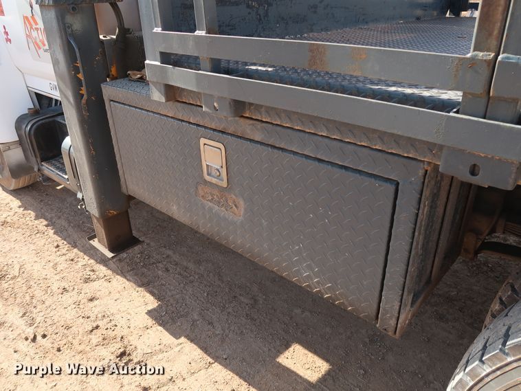 image for item GD9932 1997 Ford F800 bucket truck