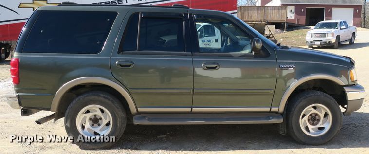image for item DB10055 2001 Ford Expedition SUV