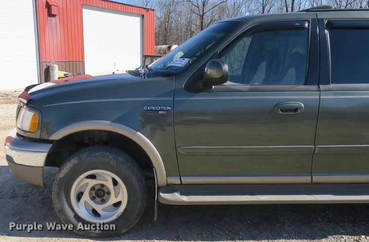image for item DB10055 2001 Ford Expedition SUV