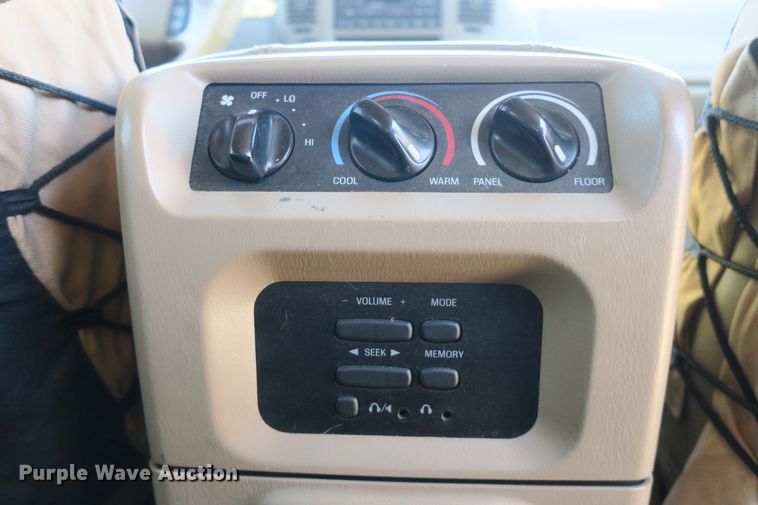 image for item DB10055 2001 Ford Expedition SUV