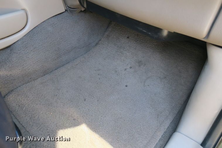 image for item DB10055 2001 Ford Expedition SUV