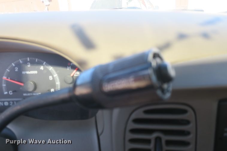 image for item DB10055 2001 Ford Expedition SUV