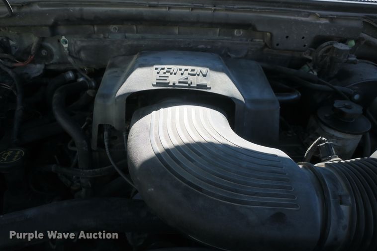 image for item DB10055 2001 Ford Expedition SUV