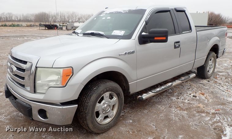 image for item DC3326 2010 Ford F150 SuperCab pickup truck
