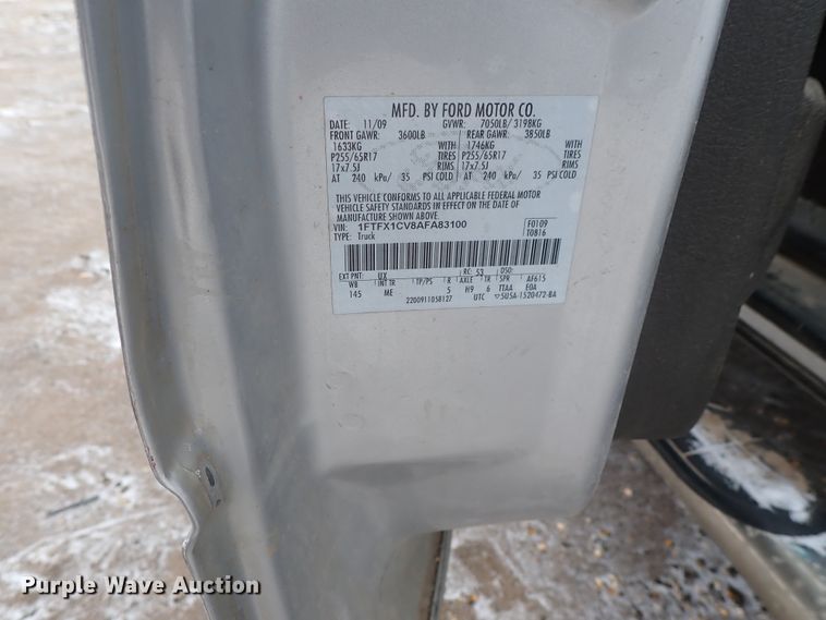 image for item DC3326 2010 Ford F150 SuperCab pickup truck