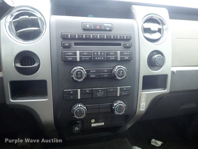 image for item DC3326 2010 Ford F150 SuperCab pickup truck