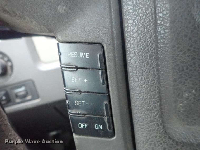 image for item DC3326 2010 Ford F150 SuperCab pickup truck