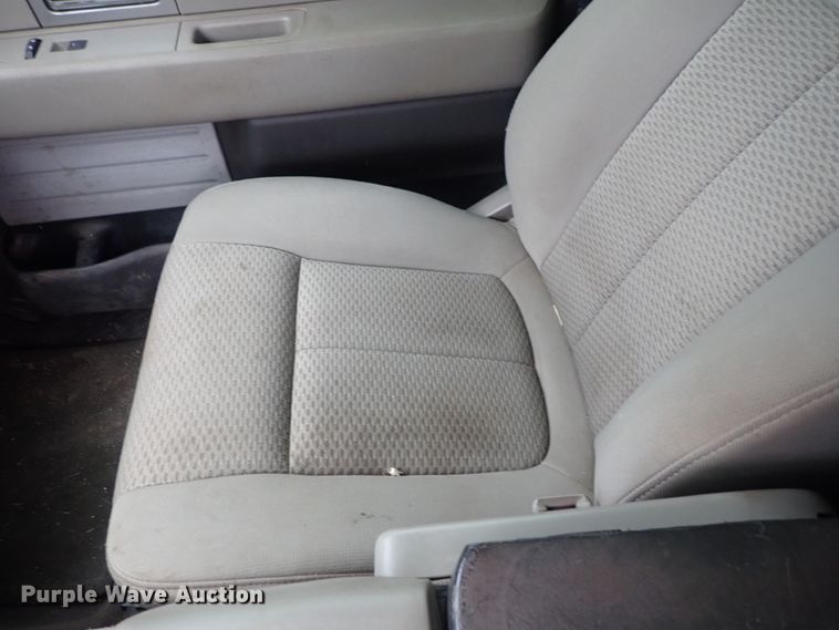 image for item DC3326 2010 Ford F150 SuperCab pickup truck