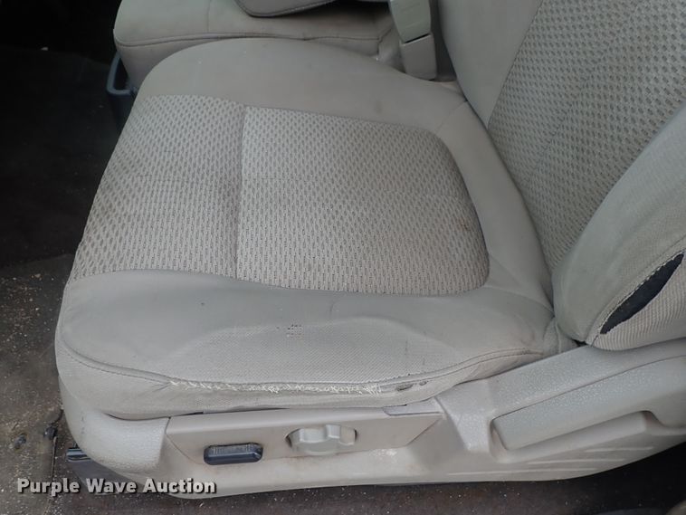 image for item DC3326 2010 Ford F150 SuperCab pickup truck