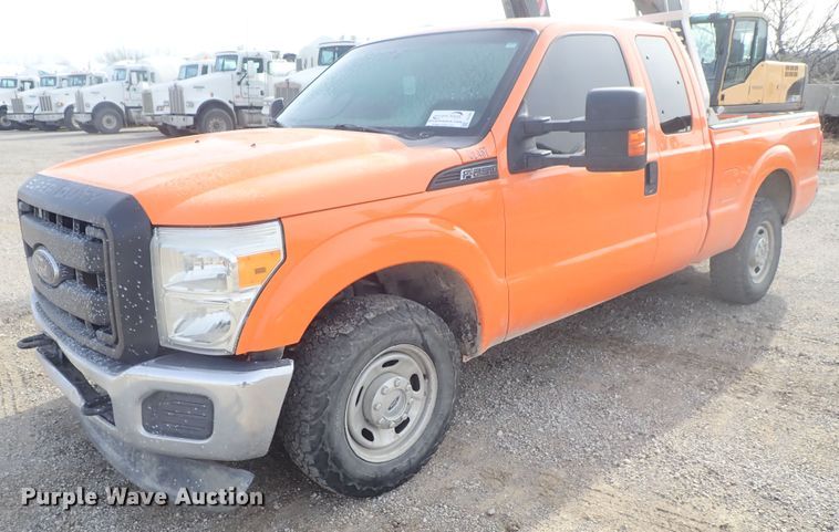 image for item DC3362 2013 Ford F250 Super Duty SuperCab pickup truck