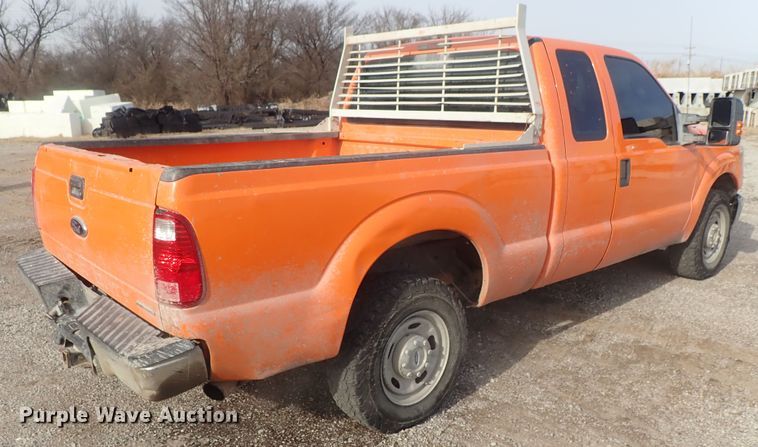 image for item DC3362 2013 Ford F250 Super Duty SuperCab pickup truck