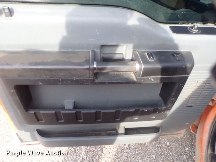 image for item DC3362 2013 Ford F250 Super Duty SuperCab pickup truck