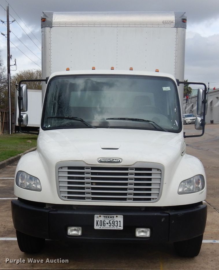 image for item DD3035 2012 Freightliner M2 106 box truck