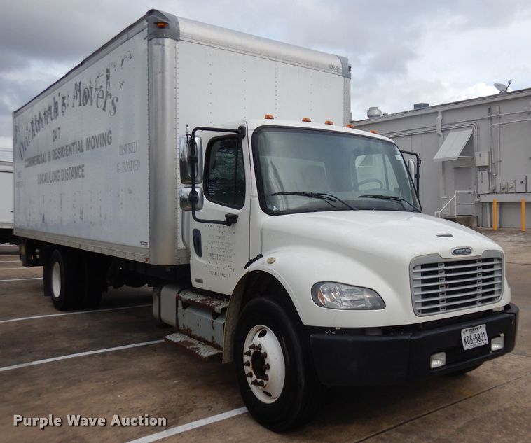 image for item DD3035 2012 Freightliner M2 106 box truck
