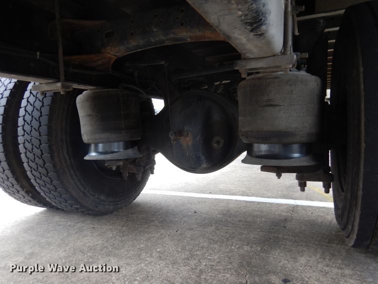 image for item DD3035 2012 Freightliner M2 106 box truck