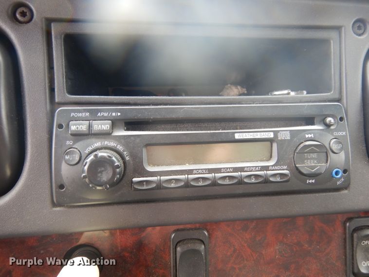 image for item DD3035 2012 Freightliner M2 106 box truck