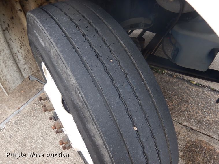 image for item DD3035 2012 Freightliner M2 106 box truck