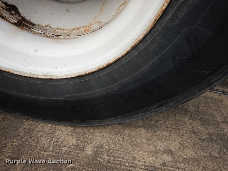 image for item DD3035 2012 Freightliner M2 106 box truck