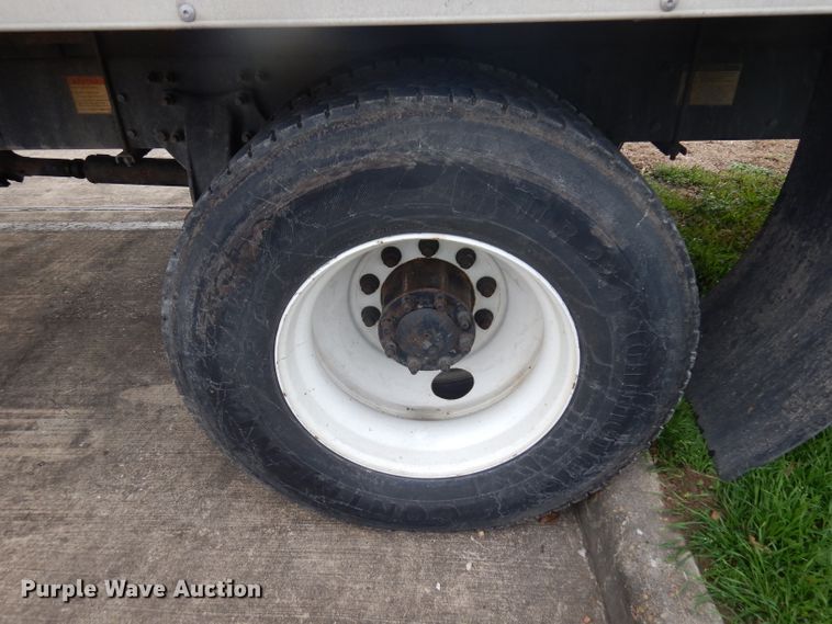 image for item DD3035 2012 Freightliner M2 106 box truck