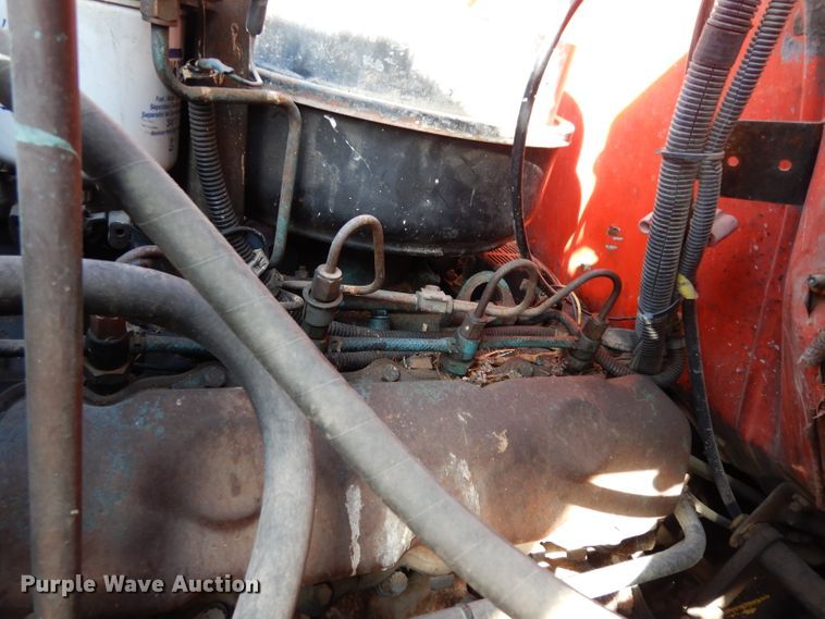 image for item DE4310 1988 International S1600 flatbed truck