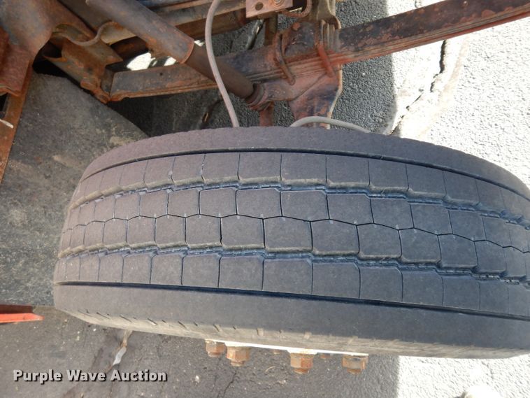 image for item DE4310 1988 International S1600 flatbed truck