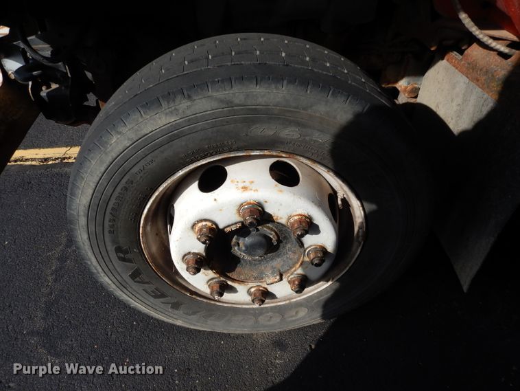 image for item DE4310 1988 International S1600 flatbed truck