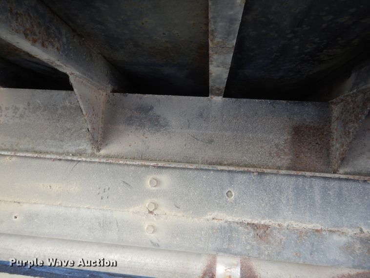 image for item DE4310 1988 International S1600 flatbed truck