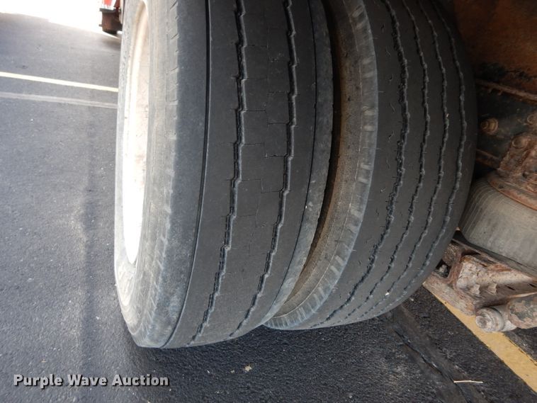 image for item DE4310 1988 International S1600 flatbed truck