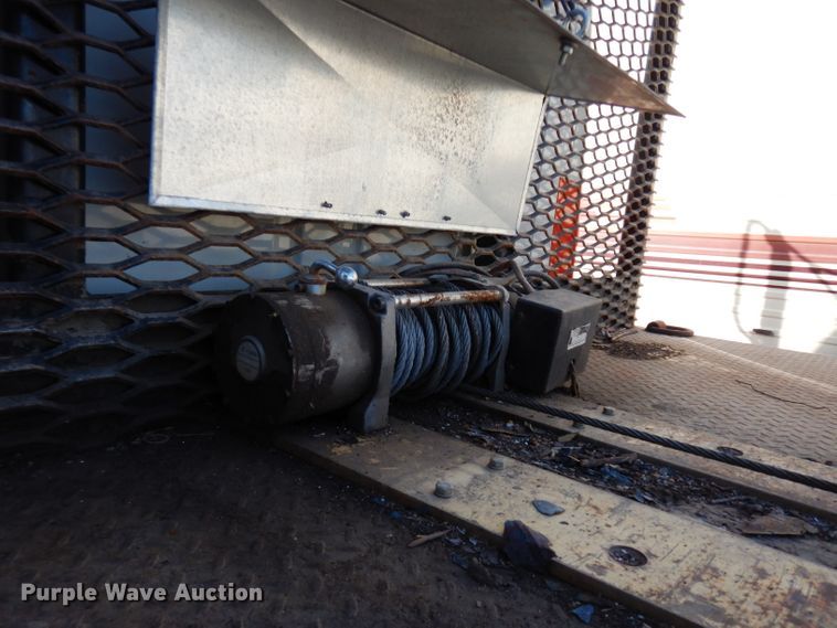 image for item DE4310 1988 International S1600 flatbed truck