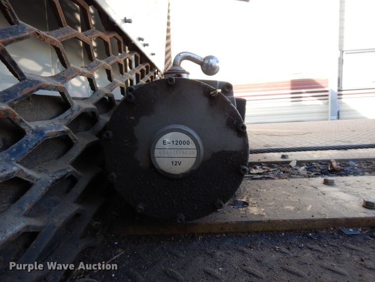 image for item DE4310 1988 International S1600 flatbed truck