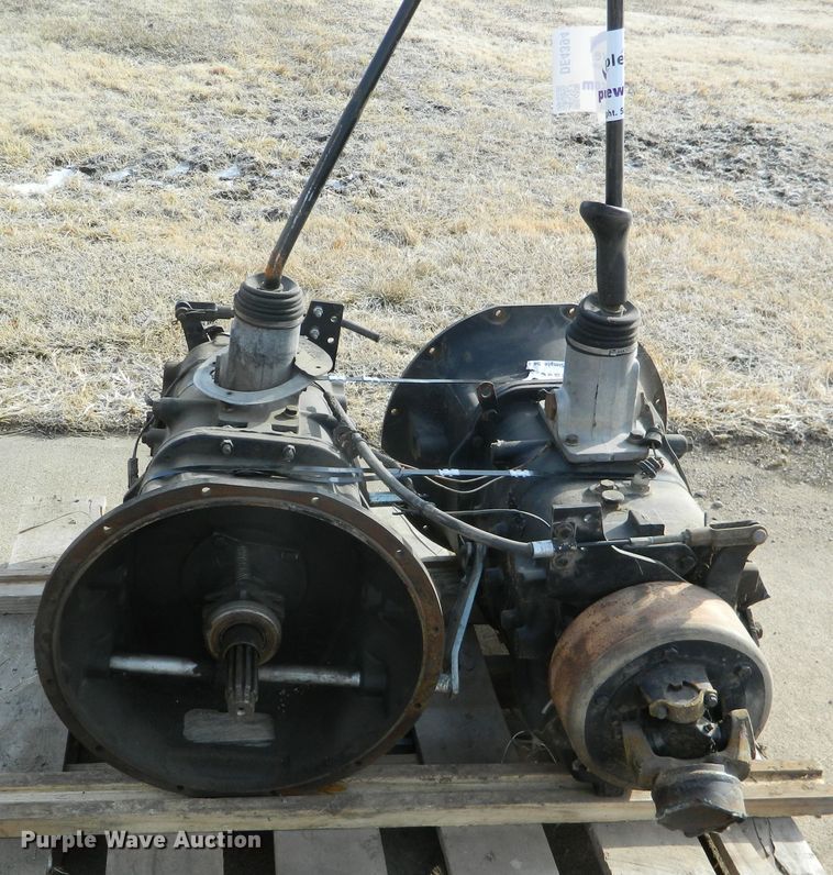 image for item DE4394 (2) Spicer ES56-5A five speed manual transmissions
