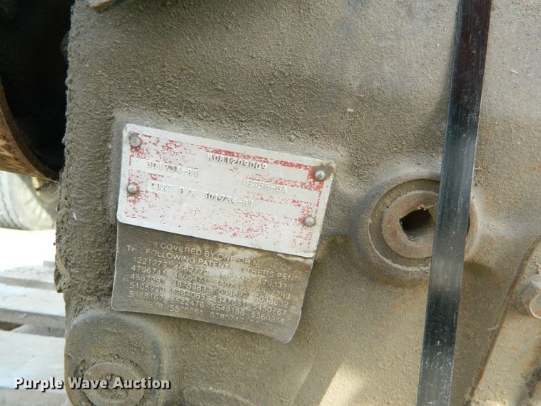 image for item DE4394 (2) Spicer ES56-5A five speed manual transmissions