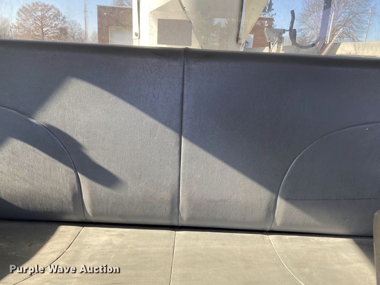 image for item DF6621 2007 International 4300 bucket truck