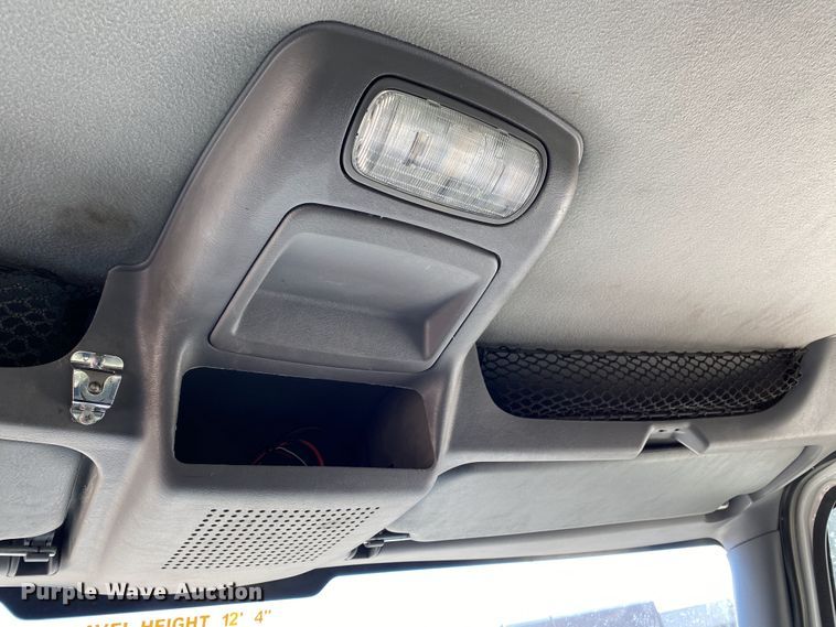 image for item DF6621 2007 International 4300 bucket truck