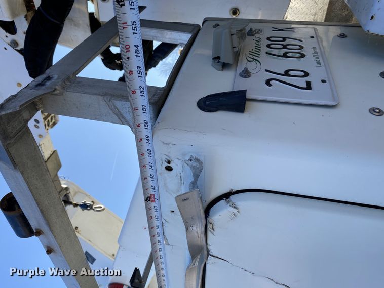 image for item DF6621 2007 International 4300 bucket truck