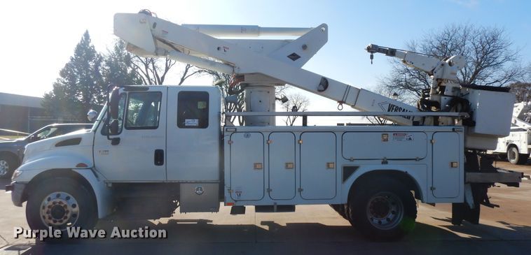image for item DF6622 2007 International 4300 bucket truck
