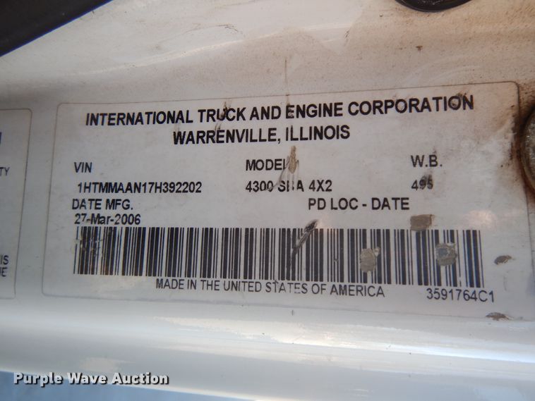 image for item DF6622 2007 International 4300 bucket truck