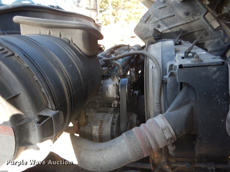 image for item DF6622 2007 International 4300 bucket truck