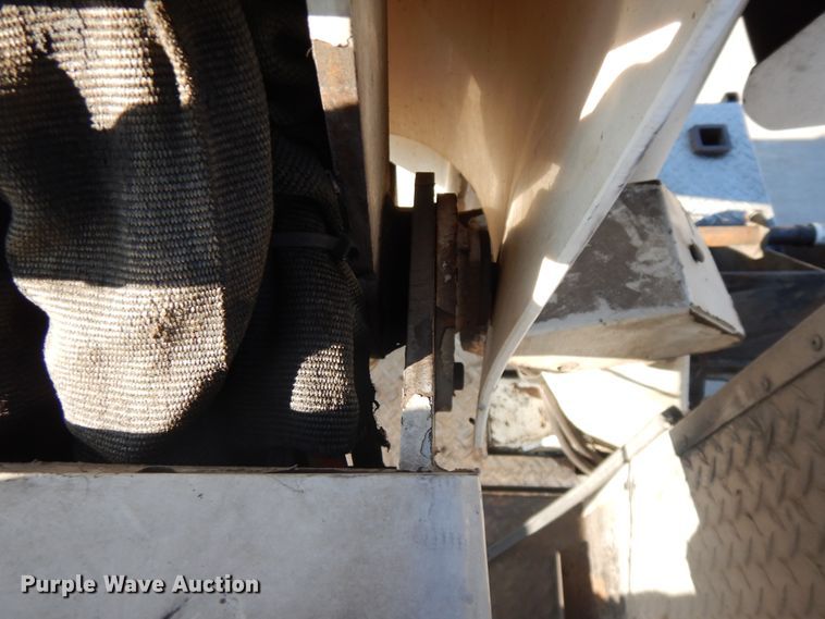 image for item DF6622 2007 International 4300 bucket truck