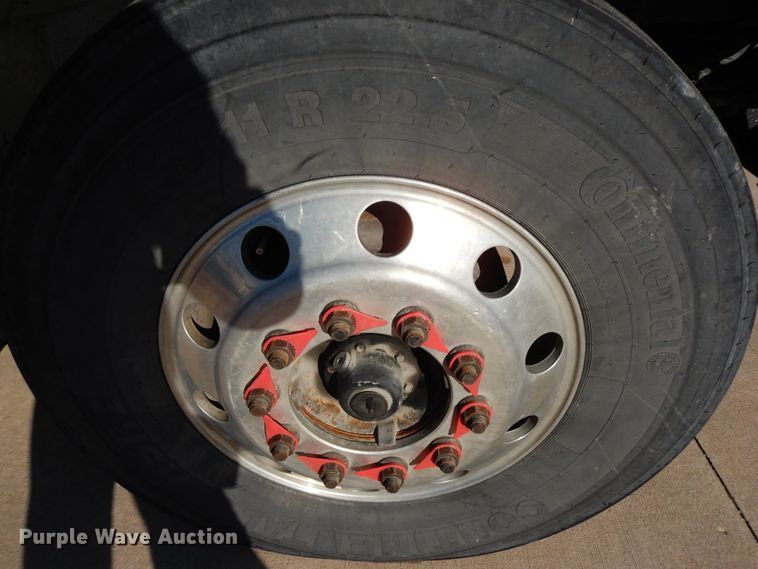 image for item DF6622 2007 International 4300 bucket truck