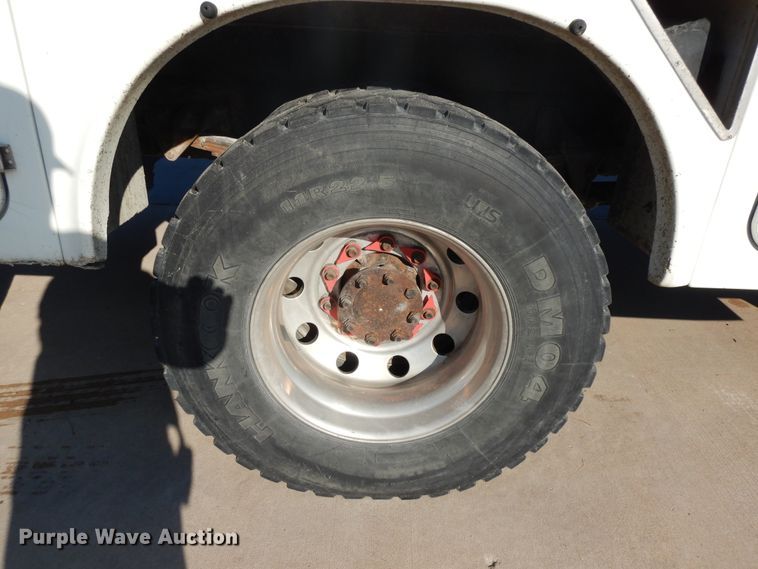 image for item DF6622 2007 International 4300 bucket truck