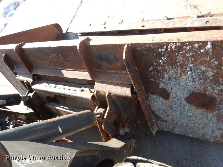 image for item DG5893 2013 New Holland L230 skid steer