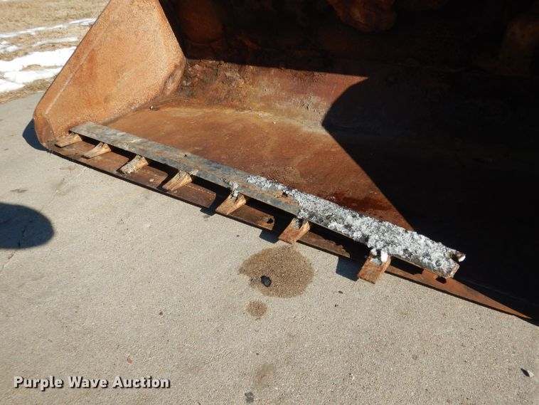 image for item DG5893 2013 New Holland L230 skid steer